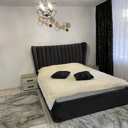 شقة Garsoniera Maria *